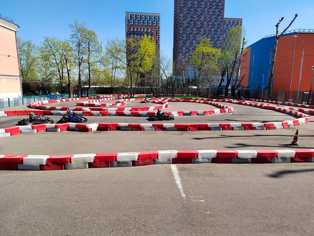 Открытый картодром в Чертаново